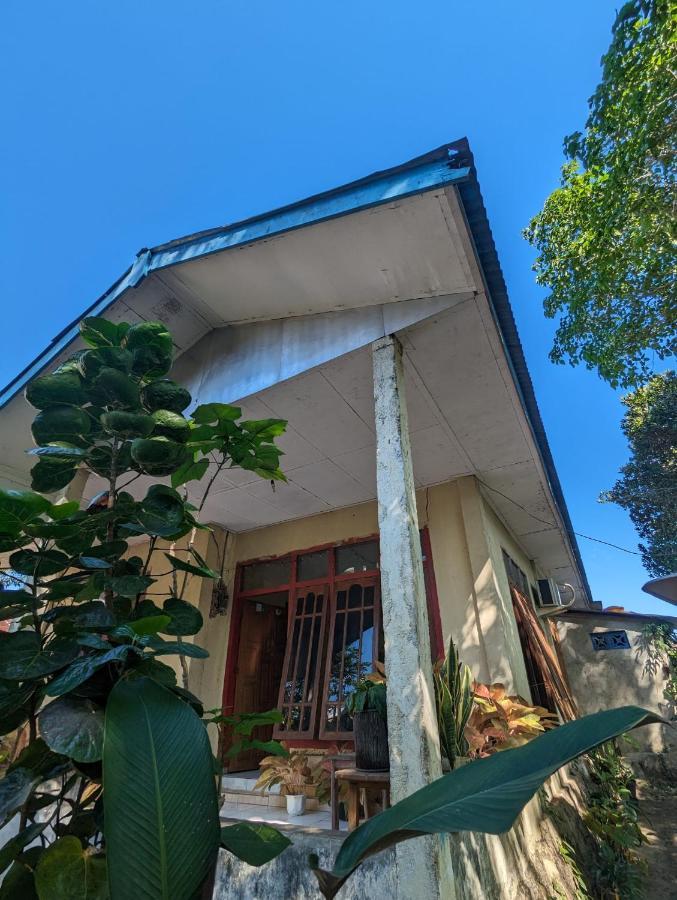 Agus Family Homestay Labuan Bajo Eksteriør bilde
