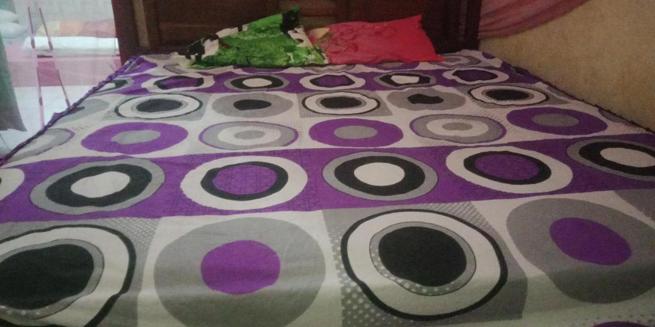 Agus Family Homestay Labuan Bajo Eksteriør bilde